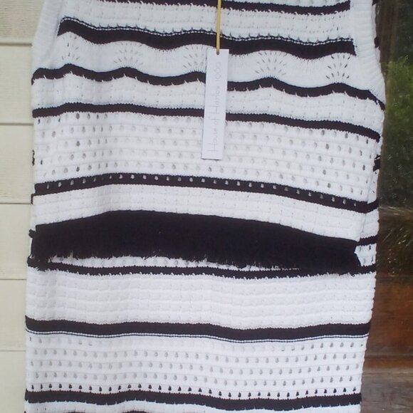 House of Harlow 1960 2PC Crocheted Blck/Whte Stripe Top & Maxi Skirt Size: L NWT - Picture 11 of 12